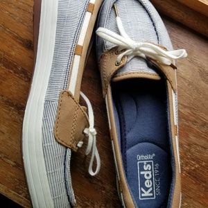 7 blue white striped keds new without box